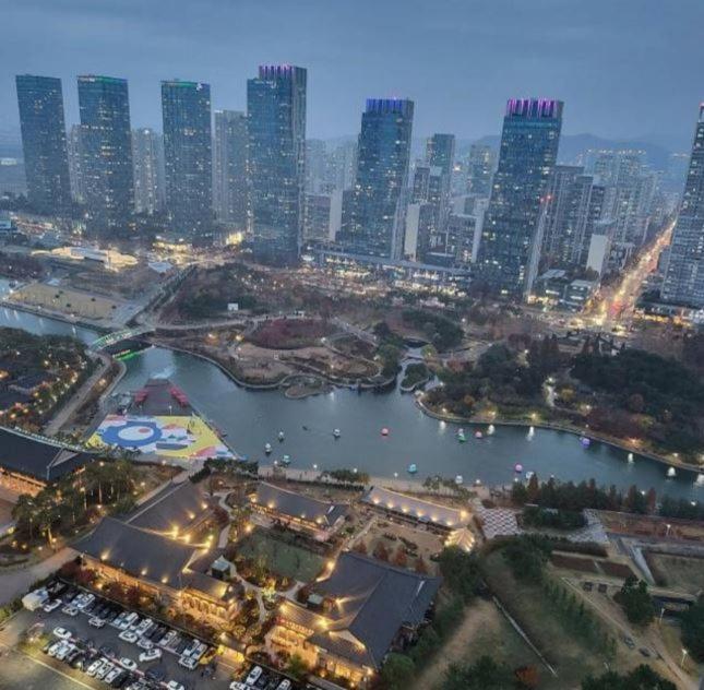 Songdo Halla Westernpark-Seaviewroom Hotel-바다전망 인천 외부 사진